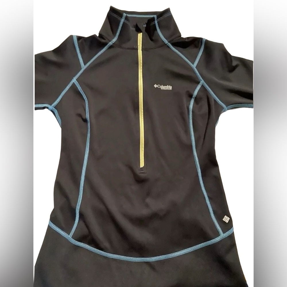 Columbia Titanium Women’s Small Black Pullover Top Omni-Wick Gorpcore Hiking